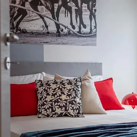 Apartment La Chiarina - A Due Passi Dal Centro Con Posto Auto Privato Siena
